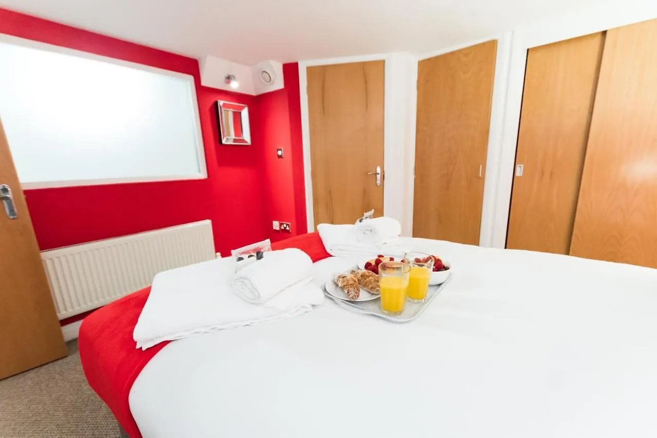 De Luxe Short Stays-Crusader Apt Nottingham United Kingdom